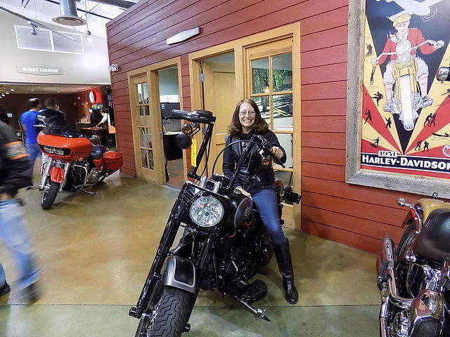 H-D Scooters Bike Night 02-16-2017 (6)