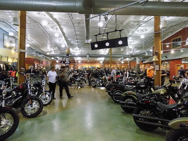 HD Bike Night 04-20-2017 (47)