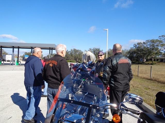Randys Ride Oakwood Smokehouse 11-25-2017 (36)